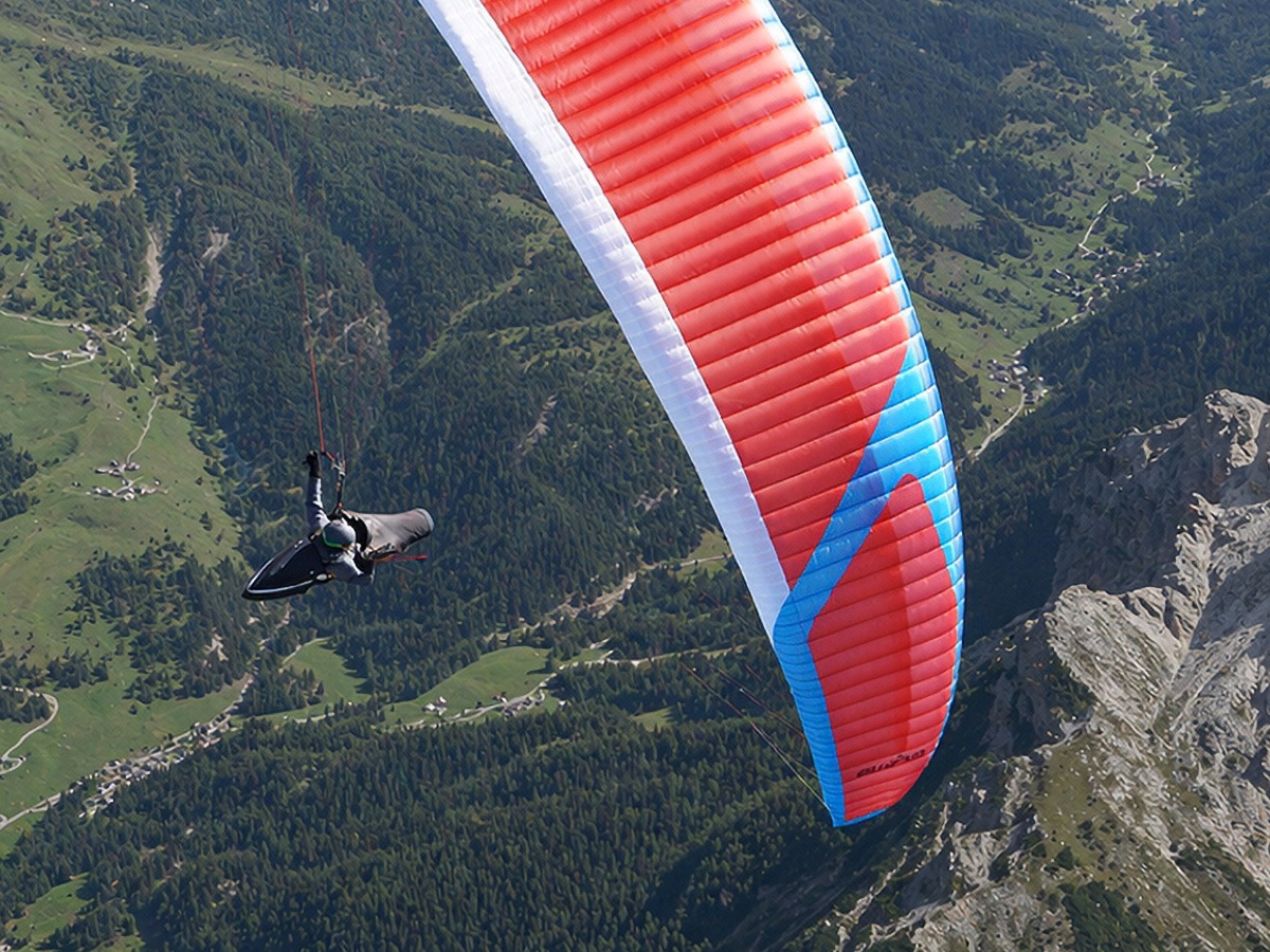 SPHERA 2 RS Handling